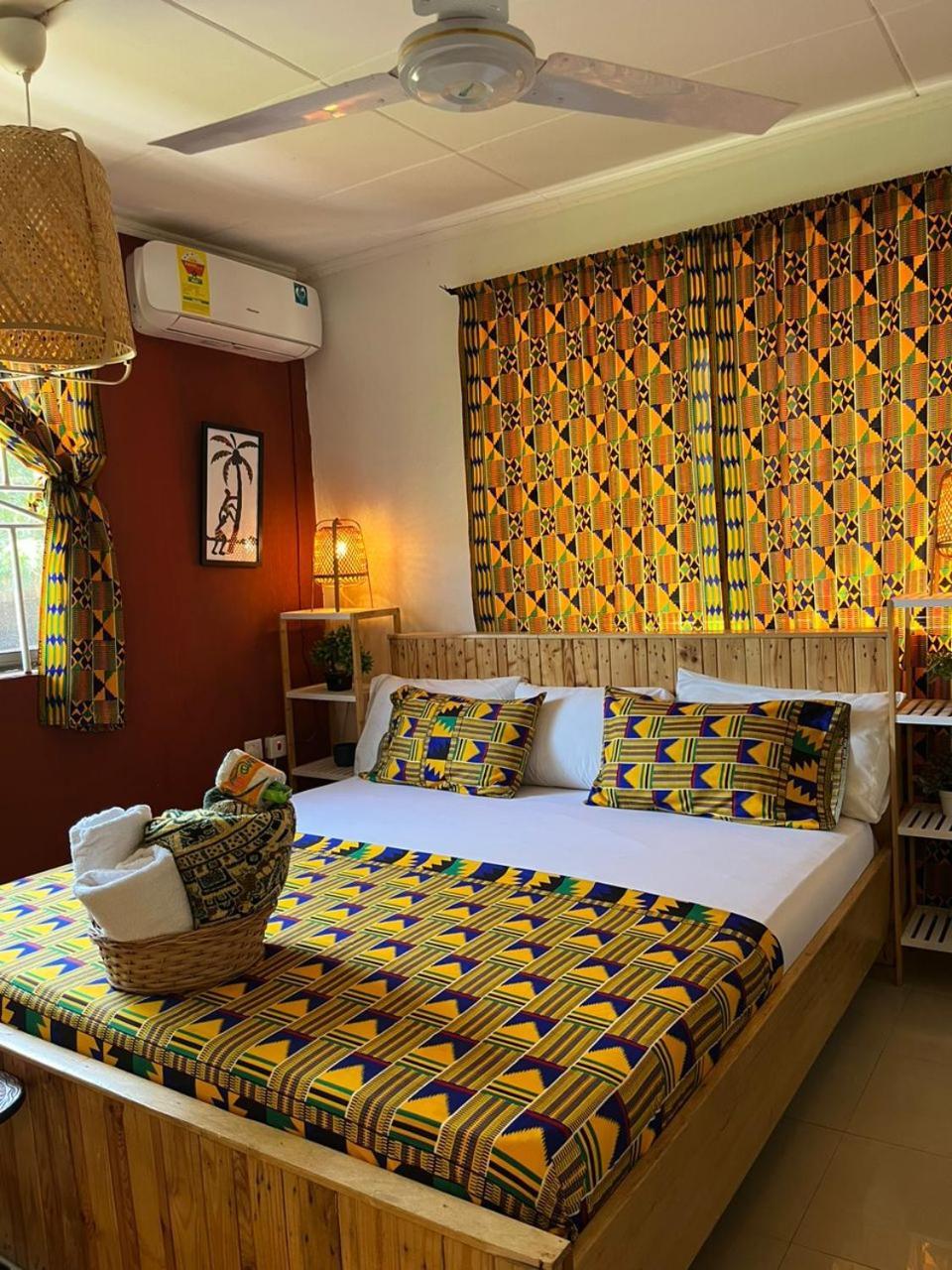 African Treasure Beach Resort Kokrobite 외부 사진