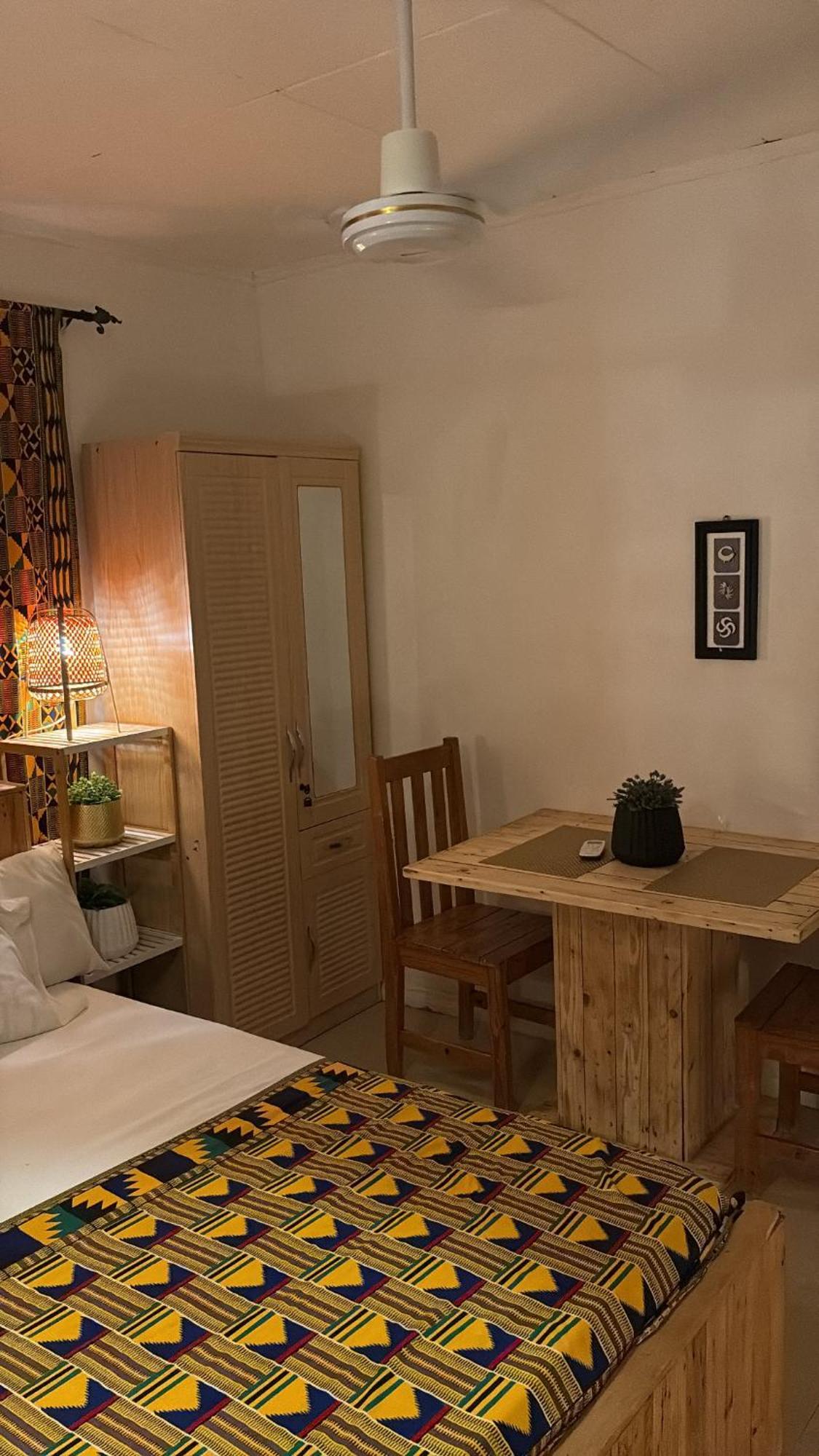 African Treasure Beach Resort Kokrobite 외부 사진