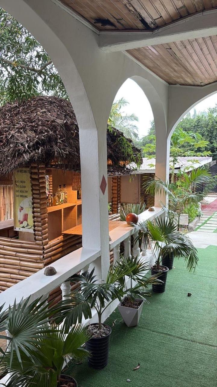 African Treasure Beach Resort Kokrobite 외부 사진